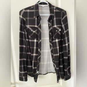 Women’s Ardene Black and White Button Down